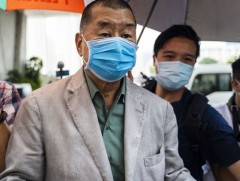 Хонконгийн шүүх хэвлэлийн магнат Жимми Лайг барьцаагаар суллахаас татгалзжээ