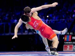 Чөлөөт бөхийн тамирчид олимпын эрхийн хоёр тэмцээнд оролцоно