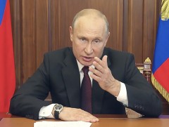 Владимир Путин: Европыг сандаргаад байгаа коронавирусний мутацуудын эсрэг Оросын вакцинууд үр дүнт..