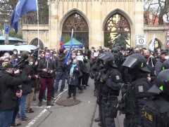 ОХУ Чехийн дипломатуудыг албадан гаргахаар шийдвэрлэлээ 