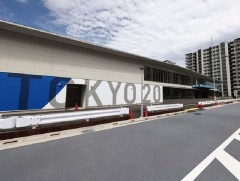 Өмнөд Африкийн хоёр хөлбөмбөгчөөс коронавирус илрэв