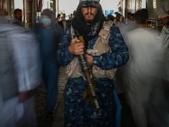 Талибан хөдөлгөөн Афганистаныг бүхэлд нь хяналтандаа авснаа зарлав