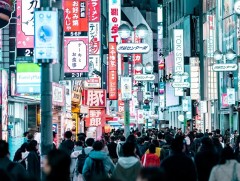 Япон улсыг зорьсон жуулчдын хөдөлгөөн өнгөрсөн сард бага зэрэг нэмэгджээ