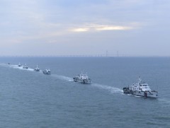 Хятадад усан замаар хууль бус наймаа хийсэн 300 гаруй сэжигтэй хүнийг баривчилжээ