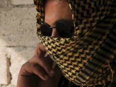 Цагаачдын хямралаас үүдэлтэй хууль бусаар хил давуулагчдын бизнес цэцэглэж байна 