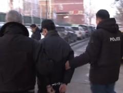 Зах, худалдааны төвөөс хулгайлсан эд зүйлсээ иргэдийн гээгдүүлсэн бичиг баримтыг ашиглан борлуулда..