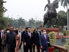 УИХ-ын дарга Г.Занданшатар БНЭУ-д айлчилж байна