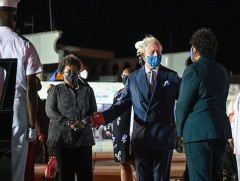 Барбадос Бүгд найрамдах улс болсноо зарлав