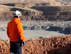 РОЙТЕРС: Оюутолгойн далд уурхайн бүтээн байгуулалтыг урагшлуулахын тулд Рио Тинто Монголын өрийг т..