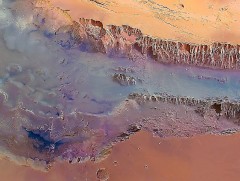 Ангараг гарагаас их хэмжээний ус олдлоо