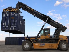 Замын-Үүдээр тээвэрлэх ачааны үнэ тарифт зохицуулалт хийж ил тод болгоно