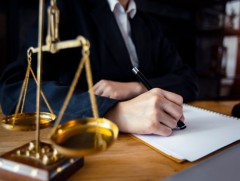 Миний мэргэжил: Эрхзүйч 