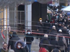 Ажил хийдэг 10 хүн тутмын 8 нь зээлтэй байна