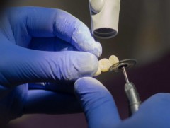 Миний мэргэжил: Нүүр, амны техникч 