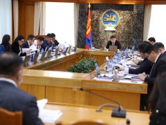 Засгийн газрын ээлжит бус хуралдаан эхэллээ 
