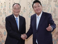 БНСУ-ын шинэ Ерөнхийлөгч БНХАУ-ын дэд даргыг хүлээн авч уулзав 