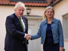 Их Британи Швед, Финланд улсуудтай аюулгүй байдлын гэрээ байгууллаа 