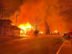 Түймэрт өртсөн Нью-Мексико муж улс холбооны засгийн газраас дэмжлэг хүслээ 