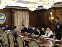 УИХ-ын дарга Г.Занданшатар Төрийн ордныг иргэдэд нээлттэй болгохыг холбогдох албаныханд үүрэг болг..