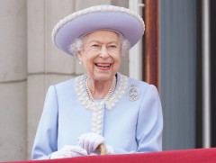 ИБУИНХУ-ын Хатан хаан II Элизабетийн хаан ширээнд заларсны 70 жилийн ойг тэмдэглэж байна 