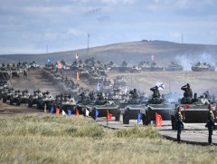 Япон улс ОХУ-тай маргаантай арлууд дээр цэргийн сургуулилалт хийхийг эсэргүүцэж байна 