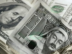 Төгрөгийн ханш долларын эсрэг 12 хувиар сулраад байна
