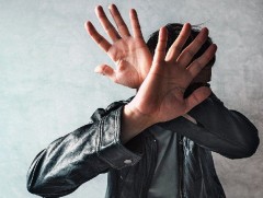 Эрчүүд ч бас хүчирхийлэлд өртдөг... 