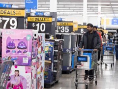 “Хар баасан гараг”-ийн худалдаа АНУ-д эхэлжээ 