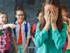 Үе тэнгийн дээрэлхэлт, ялгаварлан гадуурхалтын эсрэг олон улсын өдөр болж байна