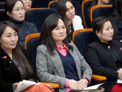 “Хөгжлийн бэрхшээлтэй хүүхдэд цогц дэмжлэгийн үйлчилгээг хөгжүүлэх төвөөр дамжуулан үзүүлэх нь” хэ..