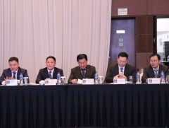 Барилга, хот байгуулалтын сайд гэр хорооллын дахин төлөвлөлтийн төслийг хэрэгжүүлэгчидтэй зөвлөлдө..