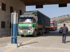 АНУ Сири дэх бүх талд хандаж тусламжийн гарцуудыг яаралтай нээхийг уриалав 