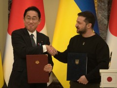 Япон улс Украинд 30 сая ам.долларын байлдааны бус тоног төхөөрөмж нийлүүлэхээ амлажээ