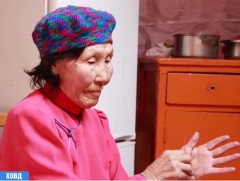 Нас сүүдэр 90 дөхөж яваа ч эсгийгээр 30-аад нэр төрлийн бүтээл урлаж байна