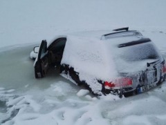 Гол мөрөн, нуурын мөсөн дээгүүр явахгүй байхыг онцгойлон анхааруулж байна 