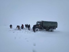 Цас их хэмжээгээр орсон сумдын малчдад дэмжлэг үзүүллээ