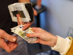 ХБНГУ-ын эдийн засаг уналтад оржээ