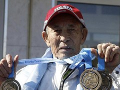 90 нас шүргэж буй Ц.Раднаа алт, мөнгөн медаль хүртээд байна