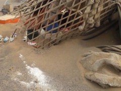 Архангайд хүчтэй шороон шуурганы улмаас байшингийн дээвэр хийсч, гэр нуржээ 
