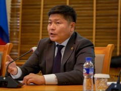 Хууль зүй, дотоод хэргийн сайд Х.Нямбаатар цаг үеийн асуудлаар мэдээлэл хийж байна
