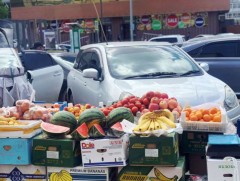 Ил задгай худалдаалж байгаа хадгалалтын горим зөрчсөн жимс худалдан авахгүй байхыг анхааруулж байна