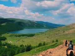 Гадны жуулчид хамгийн багадаа гурван сая гаруй төгрөгөөр Монголд аялж байна