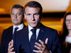 Францын Ерөнхийлөгч дүрвэгчдийн асуудлаар Итали, Грек, Испани улстай санаа нэгтэй байхад уриалав 