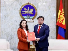 Хүүхэд хамгааллын тухай хуулийн шинэчилсэн найруулгын төслийг өргөн мэдүүллээ