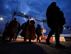 Энэ онд нэг сая хүн Европын холбооны орнуудад орогнох хүсэлт гаргах төлөвтэй байна