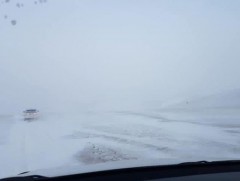 Өмнөговь-Дундговь чиглэлийн авто замын хөдөлгөөнийг түр хязгаарлалаа