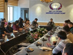 Байгаль орчны үнэлгээний эрх бүхий 58 аж ахуй нэгжийн төлөөлөлтэй уулзалт хийлээ 