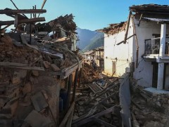 Балба улсад хүчтэй газар хөдөлсний уршгаар амь эрсэдсэн хүний тоо 150 давжээ