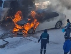 Автомашины моторын доод хэсэгт гал асааж орхисноос тээврийн хэрэгсэл шатах эрсдэл гарч байна