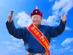 Хар гэрийн хаалгыг татуулж явсан Богд Чингис дууны түүх ба Өвөрмонголын нэрт дуучин Эрдэнэ-Уулыг з..